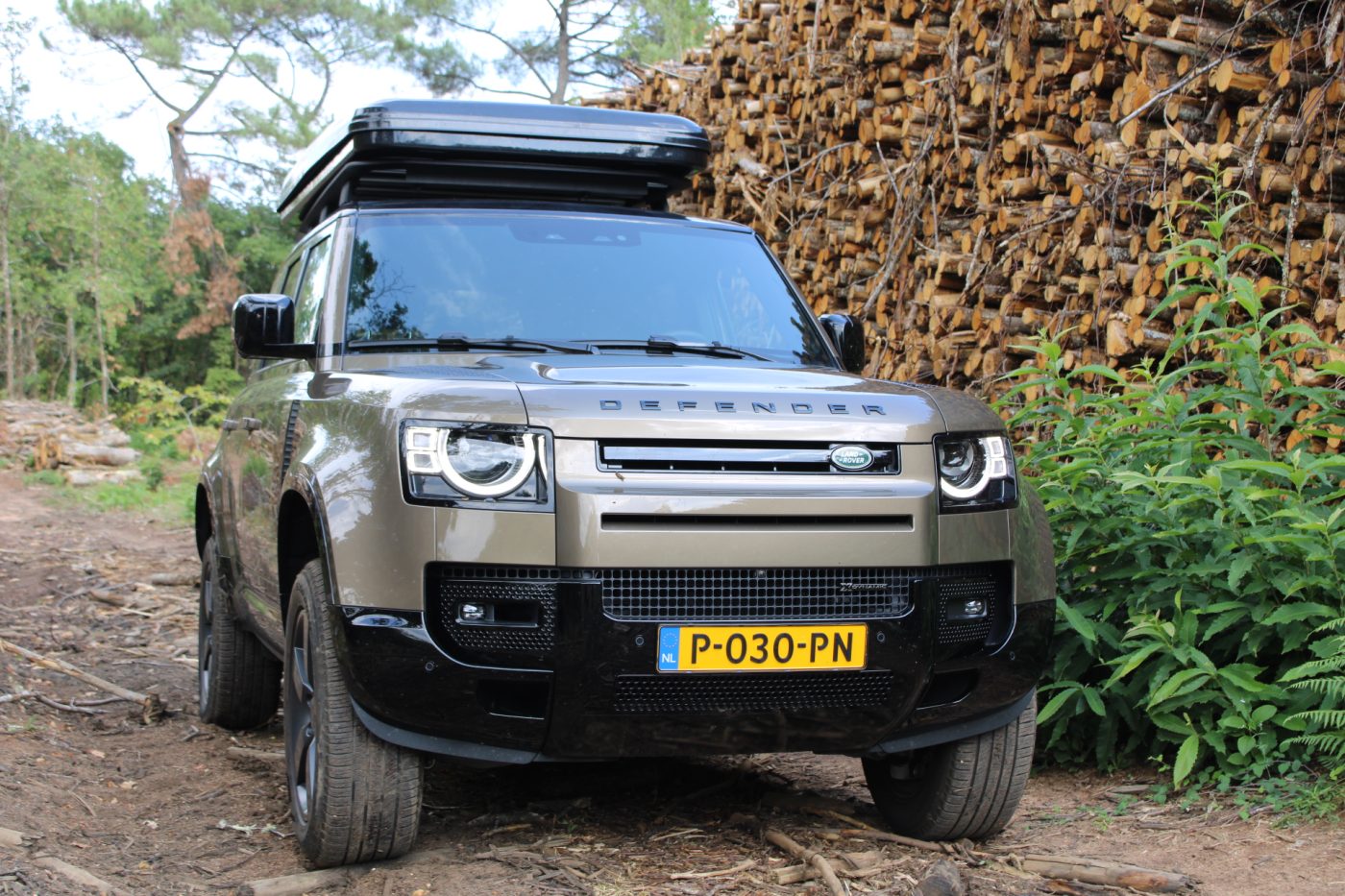 Land Rover Defender - Autoverhaal.nl